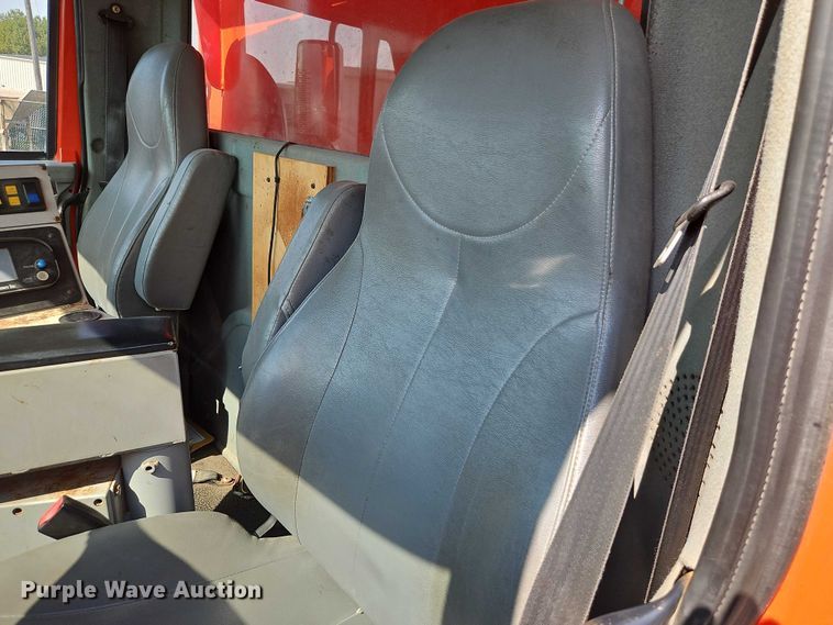 image for item DY8149 2005 International 7400 dump truck