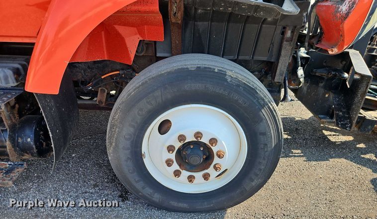 image for item DY8149 2005 International 7400 dump truck