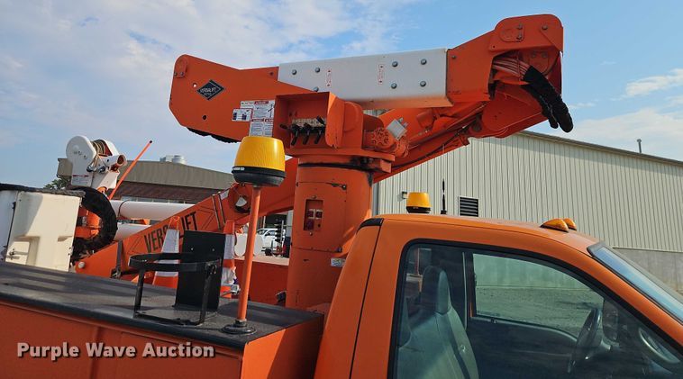 image for item DY8150 2000 Ford F550 bucket truck