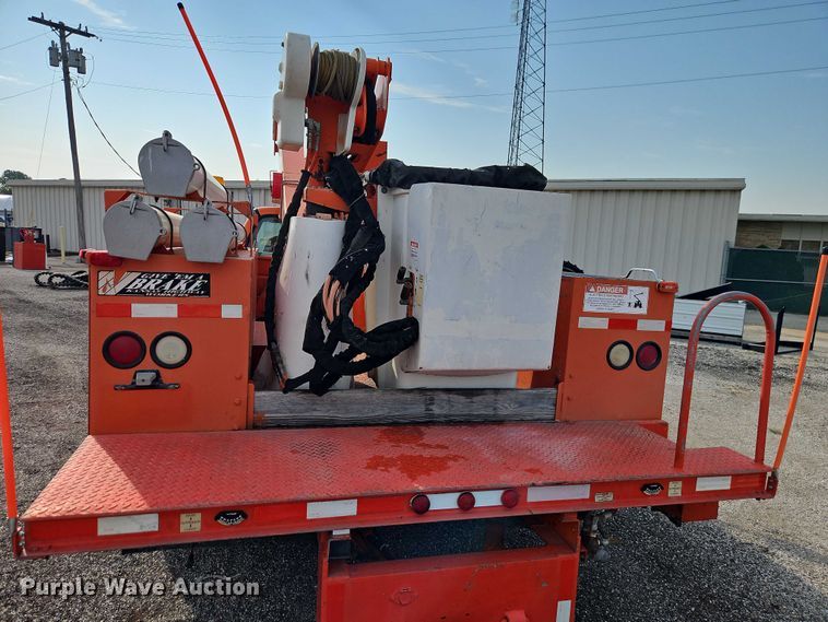 image for item DY8150 2000 Ford F550 bucket truck