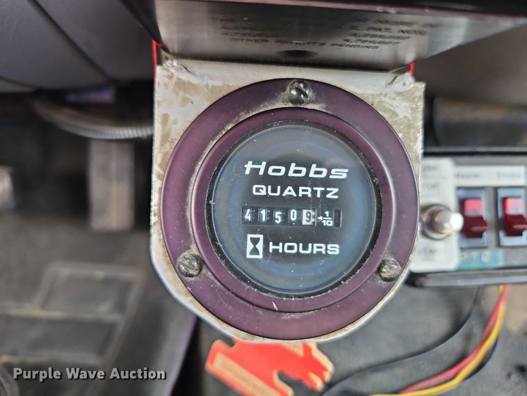 image for item DY8150 2000 Ford F550 bucket truck