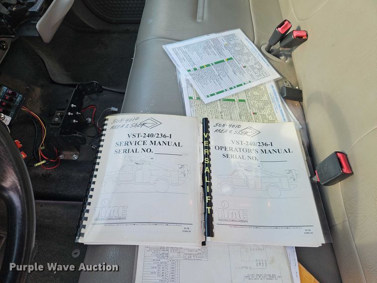 image for item DY8150 2000 Ford F550 bucket truck