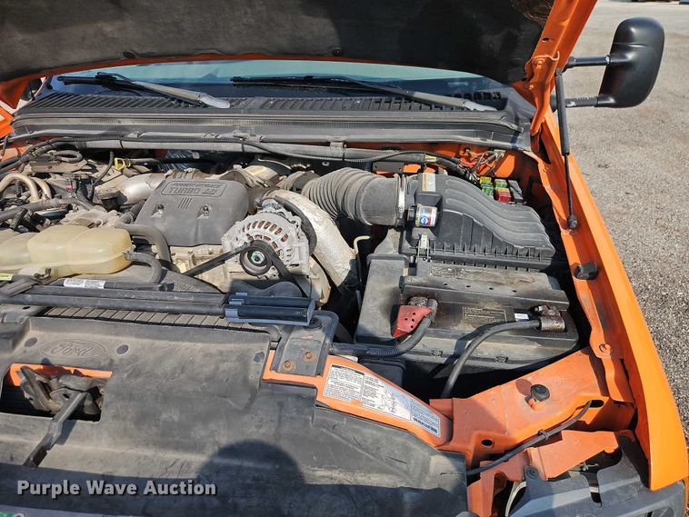 image for item DY8150 2000 Ford F550 bucket truck