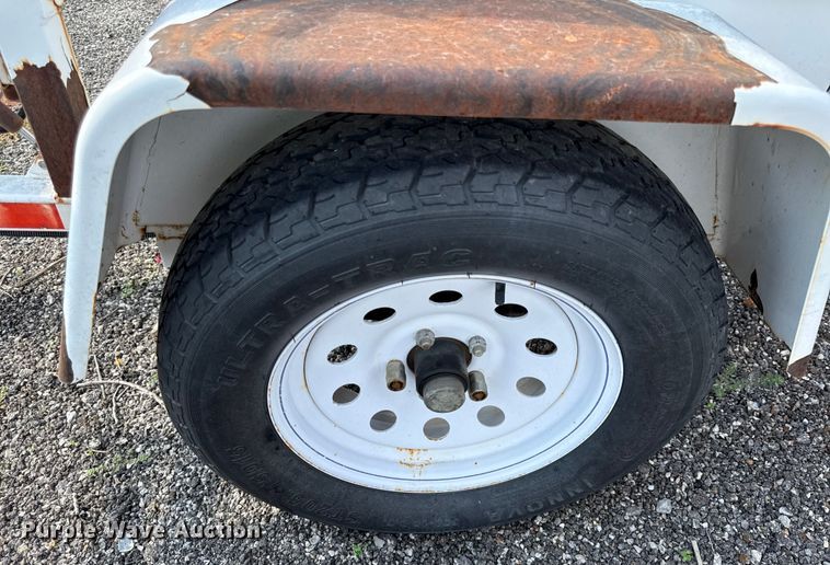 image for item DY8152 K & K Systems radar trailer