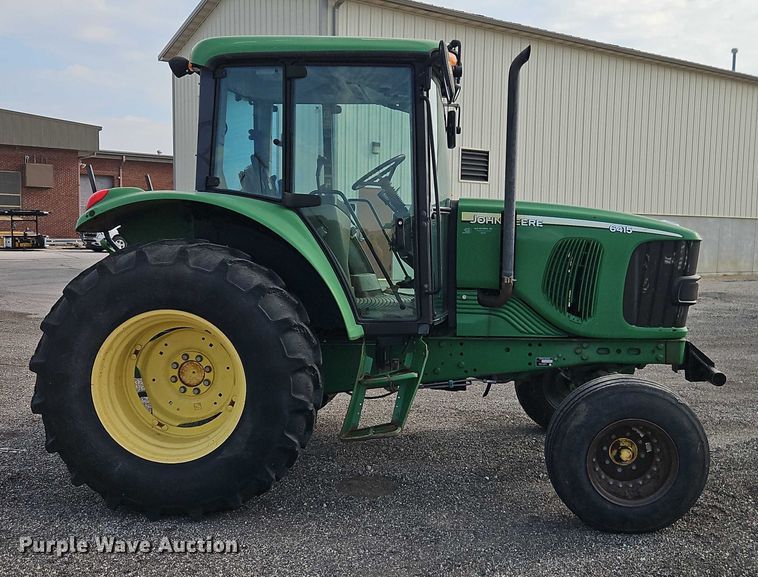 image for item DY8153 2007 John Deere 6415 tractor