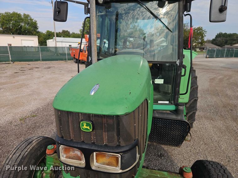 image for item DY8153 2007 John Deere 6415 tractor