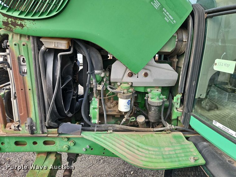 image for item DY8153 2007 John Deere 6415 tractor