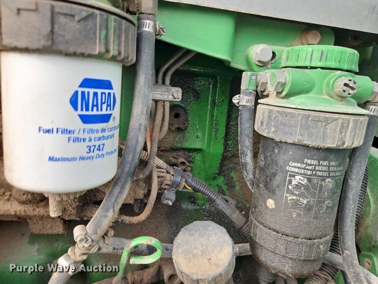 image for item DY8153 2007 John Deere 6415 tractor