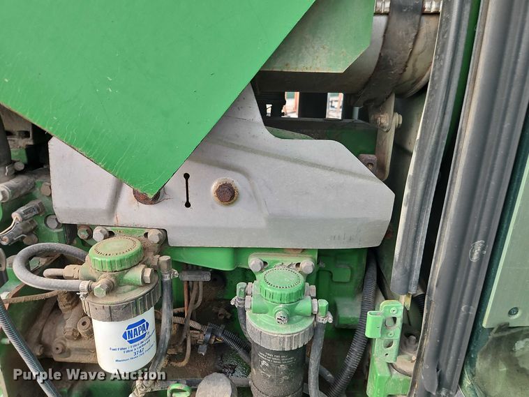 image for item DY8153 2007 John Deere 6415 tractor