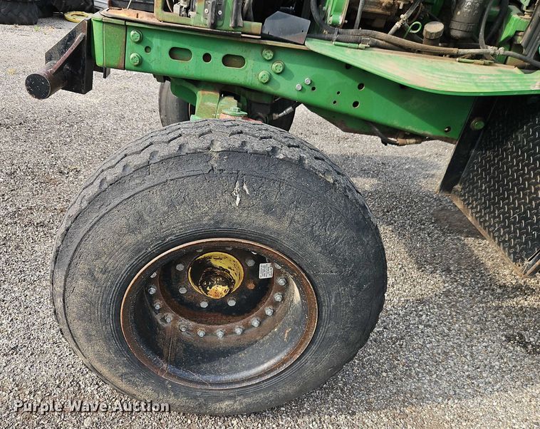 image for item DY8153 2007 John Deere 6415 tractor