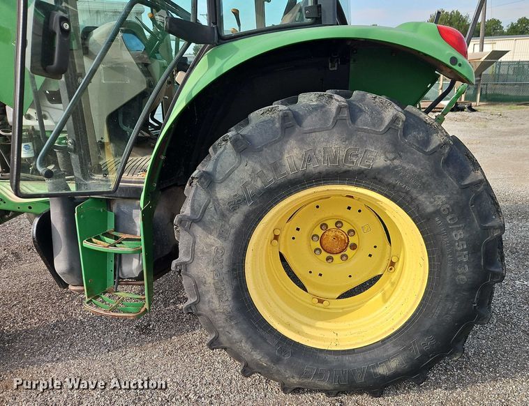 image for item DY8153 2007 John Deere 6415 tractor