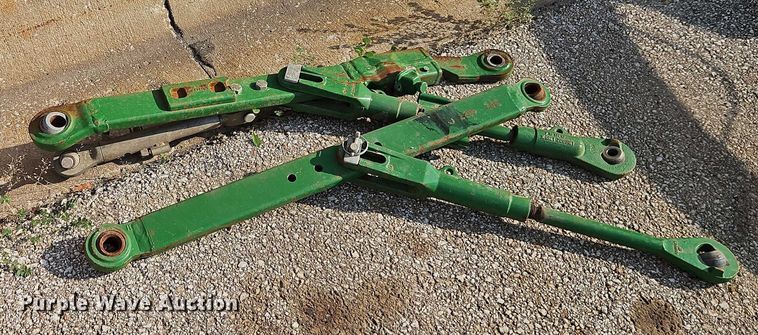 image for item DY8153 2007 John Deere 6415 tractor