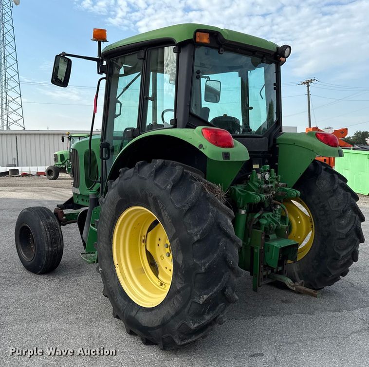 image for item DY8154 2007 John Deere 6415 tractor