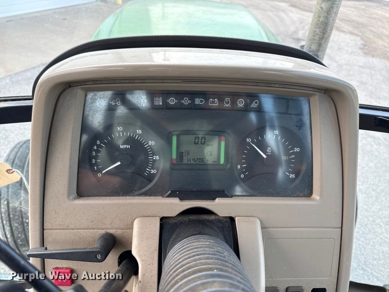 image for item DY8154 2007 John Deere 6415 tractor