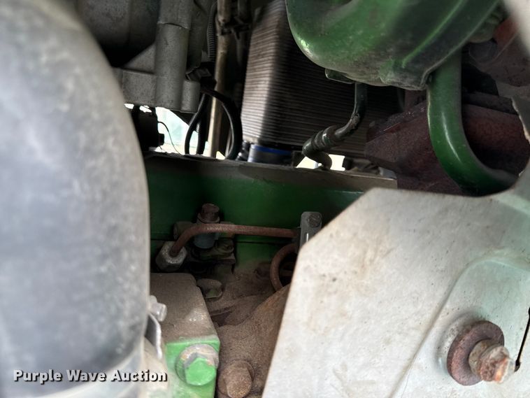 image for item DY8154 2007 John Deere 6415 tractor