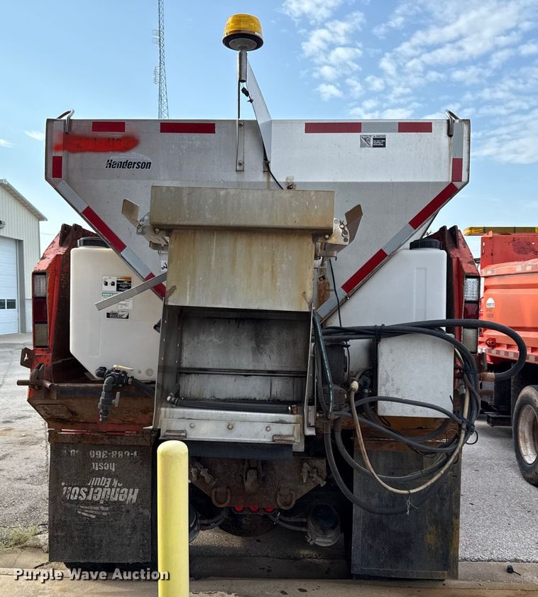 image for item DY8155 2007 International SF525 dump truck