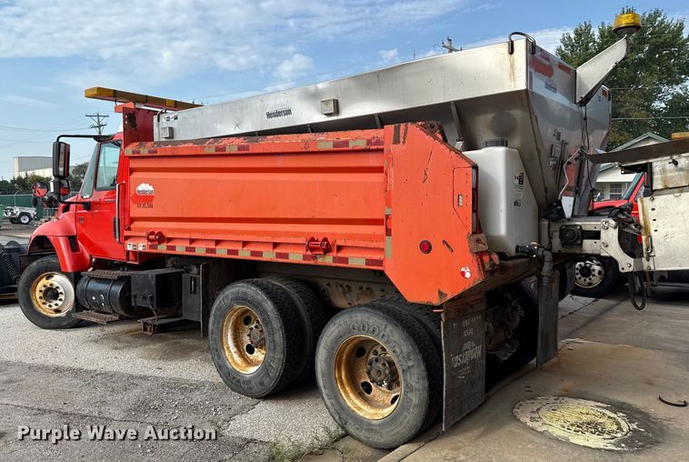 image for item DY8155 2007 International SF525 dump truck