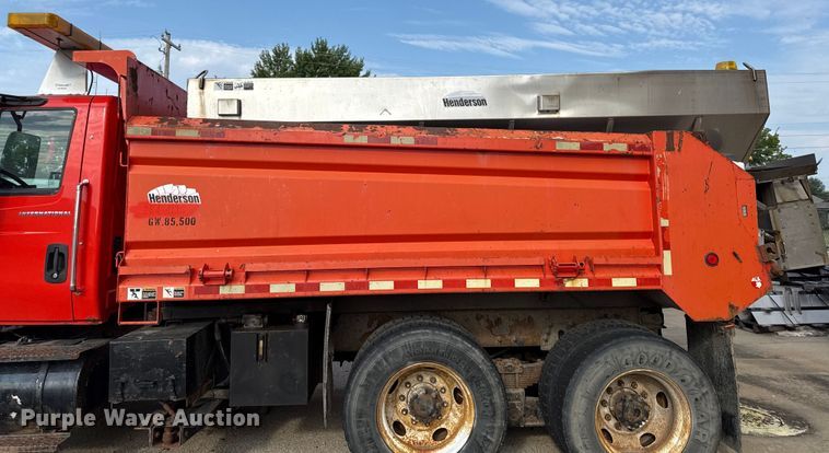 image for item DY8155 2007 International SF525 dump truck
