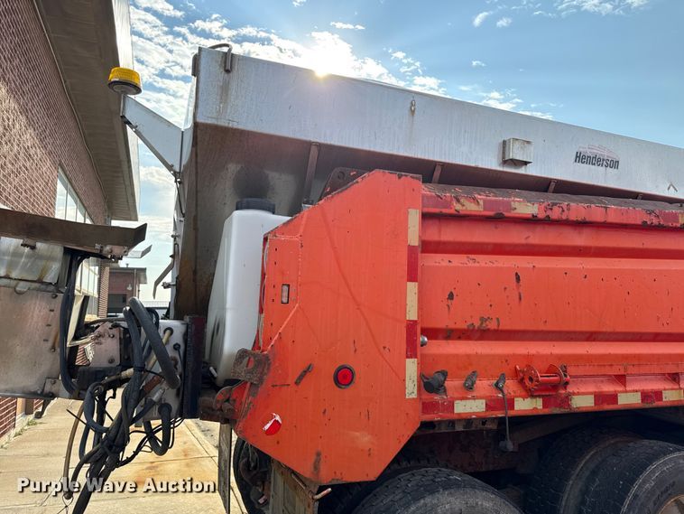 image for item DY8155 2007 International SF525 dump truck