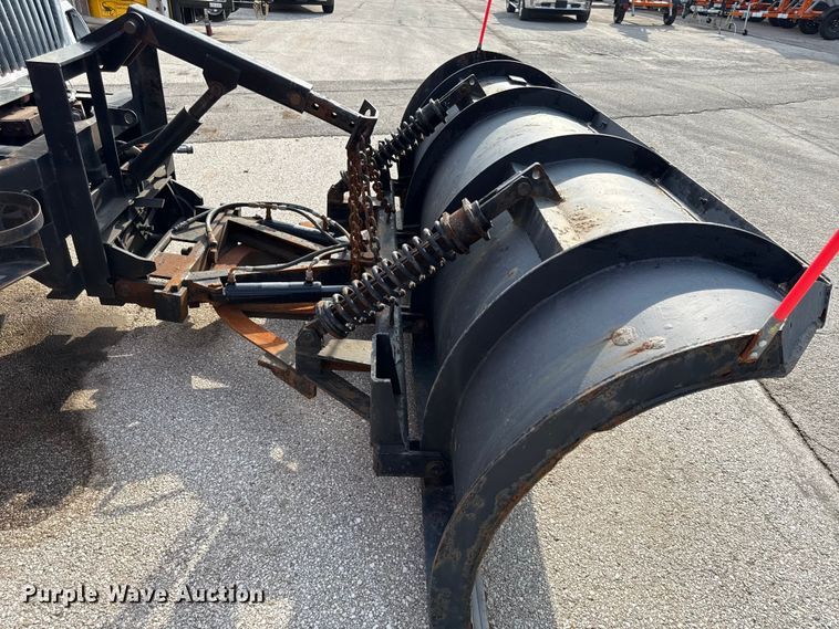 image for item DY8155 2007 International SF525 dump truck