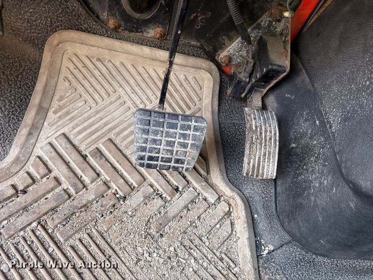 image for item DY8155 2007 International SF525 dump truck