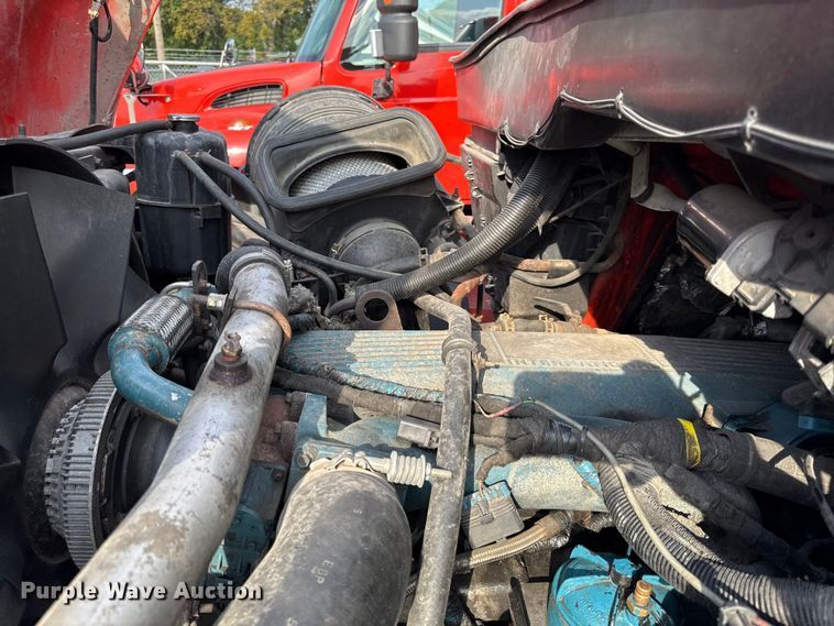 image for item DY8155 2007 International SF525 dump truck