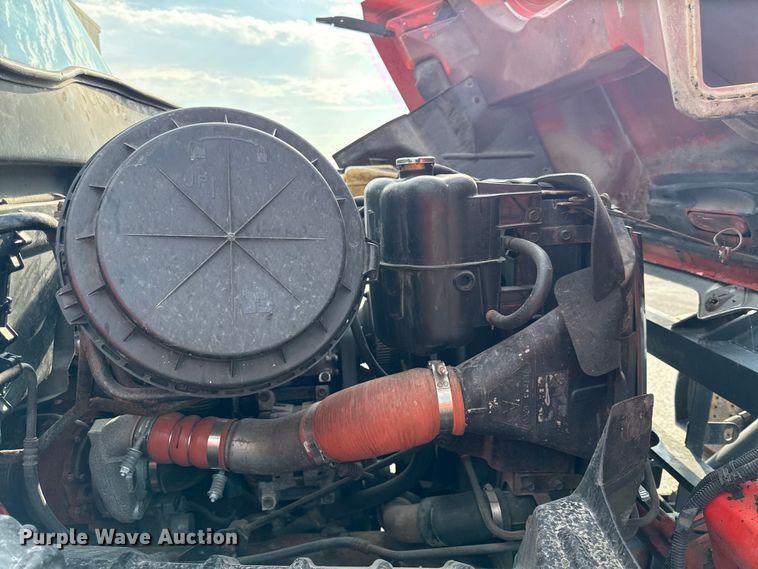 image for item DY8155 2007 International SF525 dump truck