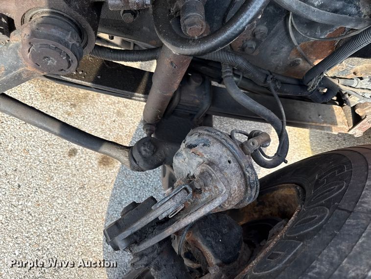 image for item DY8155 2007 International SF525 dump truck