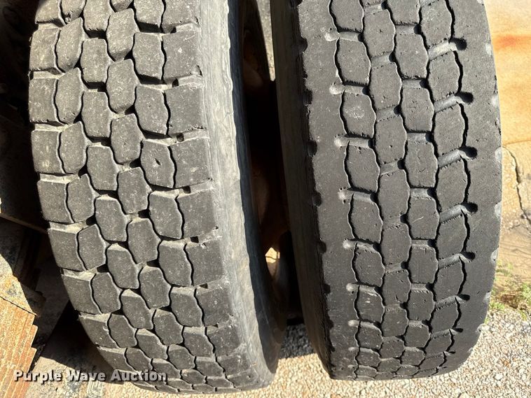 image for item DY8155 2007 International SF525 dump truck