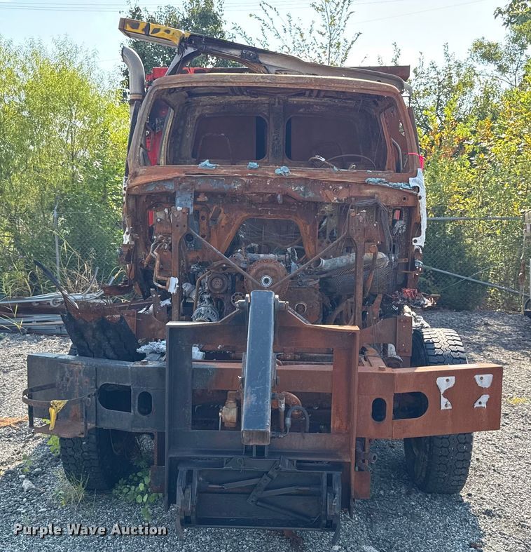 image for item DY8156 2009 Sterling LT7500 dump truck