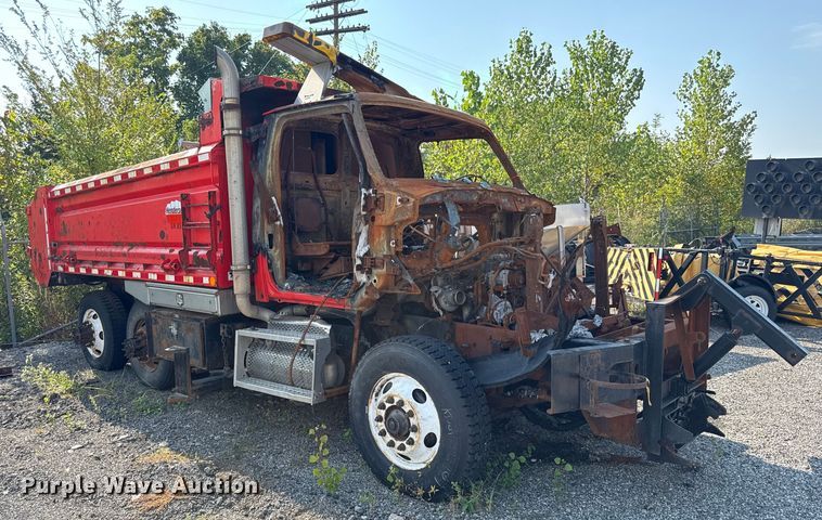 image for item DY8156 2009 Sterling LT7500 dump truck