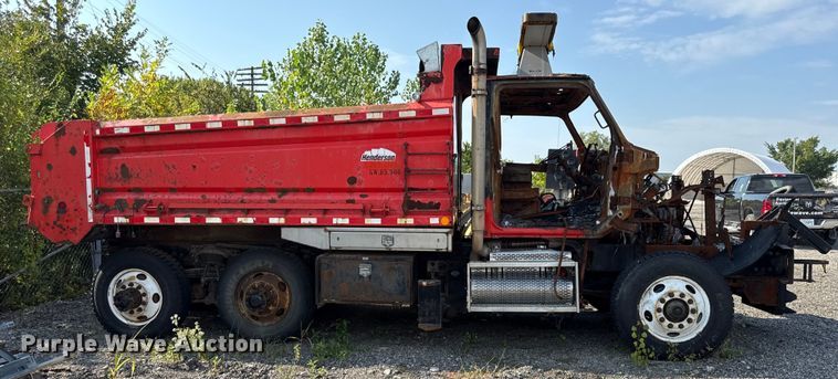 image for item DY8156 2009 Sterling LT7500 dump truck