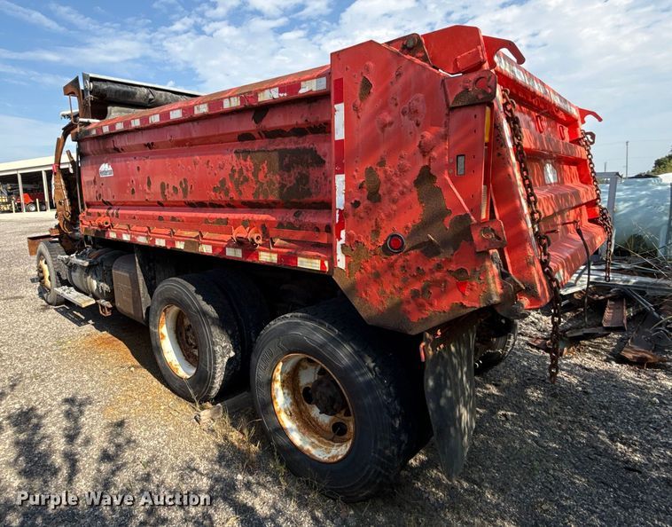 image for item DY8156 2009 Sterling LT7500 dump truck