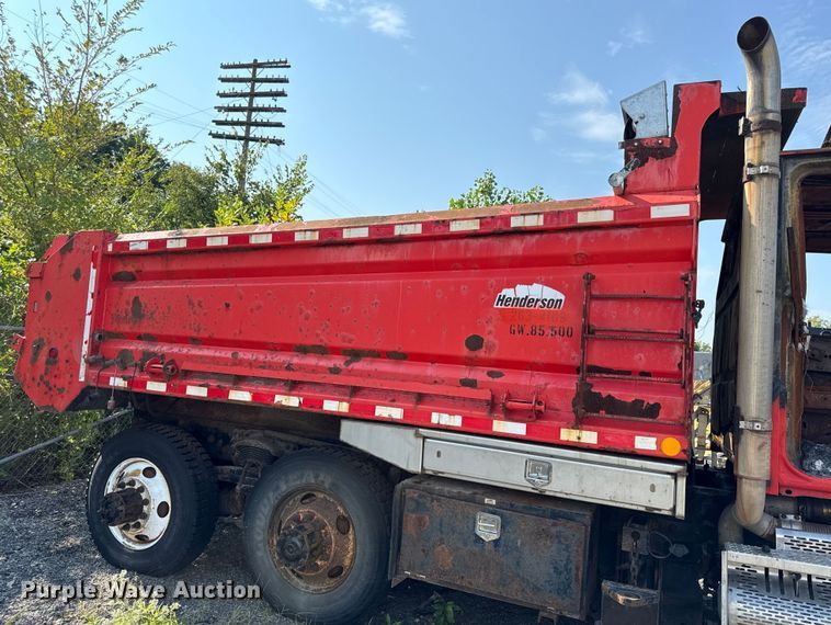 image for item DY8156 2009 Sterling LT7500 dump truck