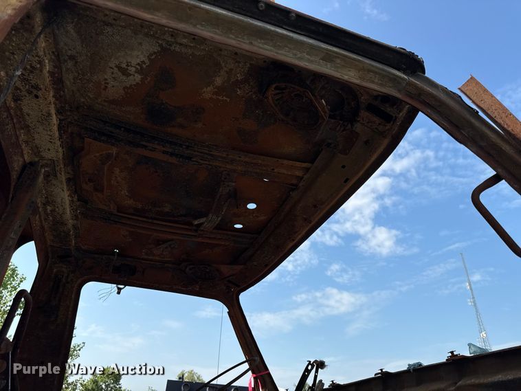 image for item DY8156 2009 Sterling LT7500 dump truck