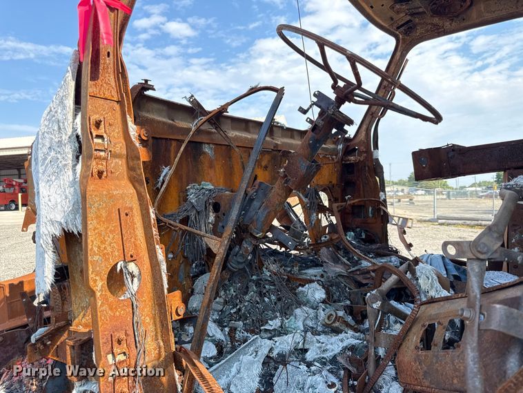 image for item DY8156 2009 Sterling LT7500 dump truck