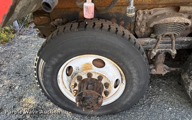 image for item DY8156 2009 Sterling LT7500 dump truck