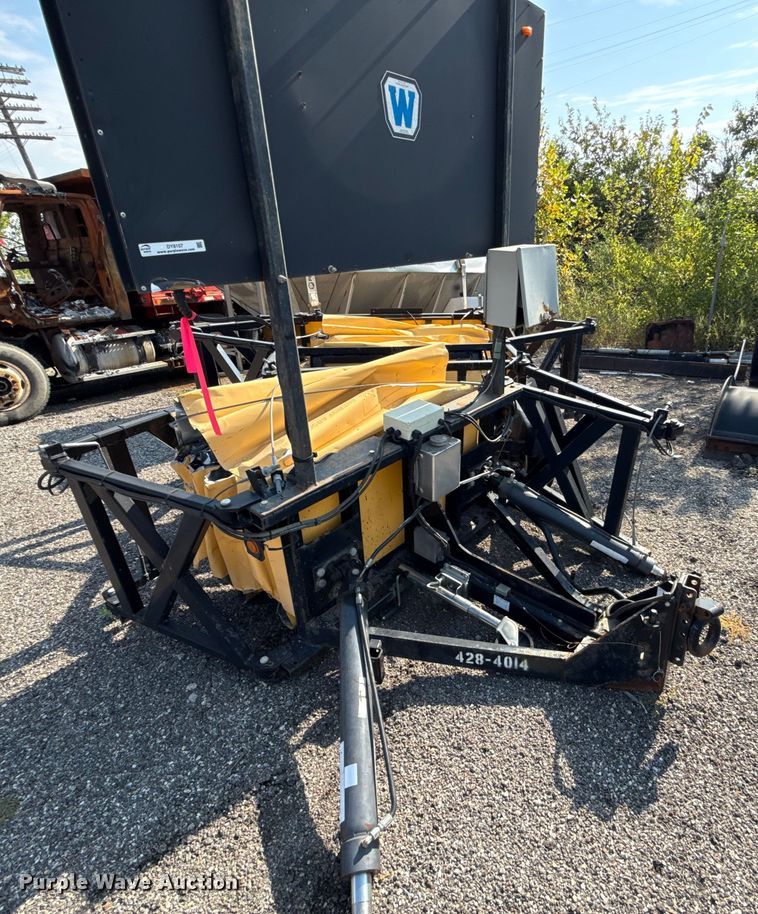 image for item DY8157 2014 Energy Absorption Systems crash attenuator trailer