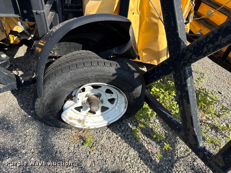 image for item DY8157 2014 Energy Absorption Systems crash attenuator trailer