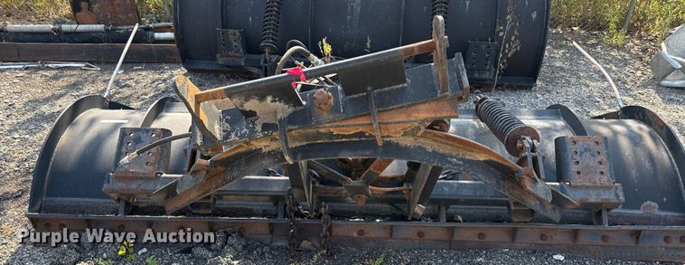 image for item DY8160 Henderson snow plow