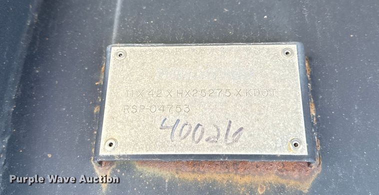 image for item DY8160 Henderson snow plow