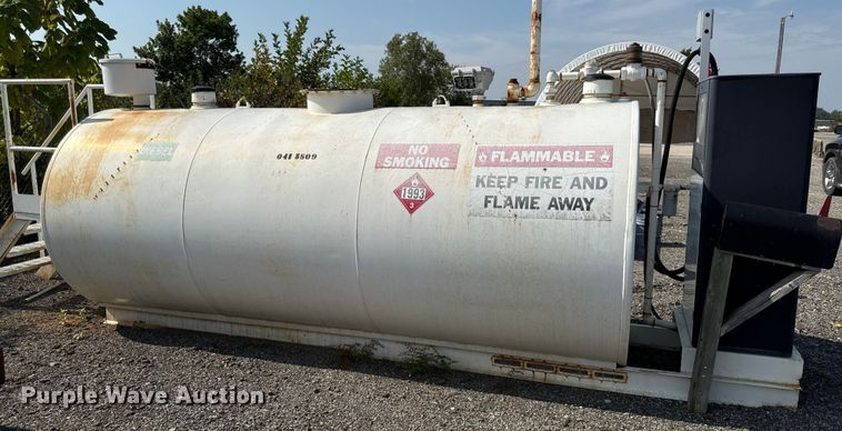 image for item DY8164 Diesel fuel tank