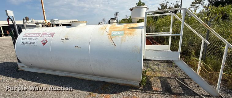 image for item DY8164 Diesel fuel tank