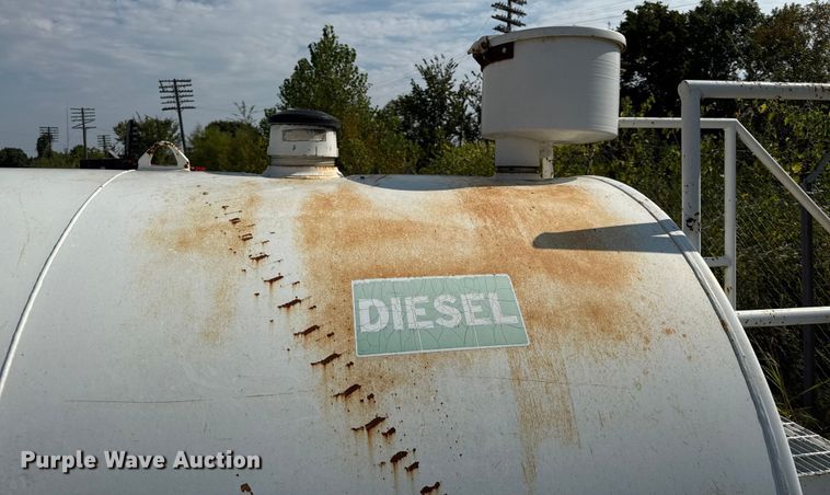 image for item DY8164 Diesel fuel tank