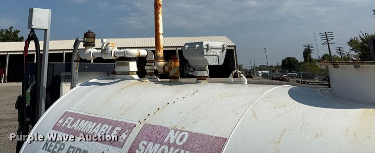 image for item DY8164 Diesel fuel tank