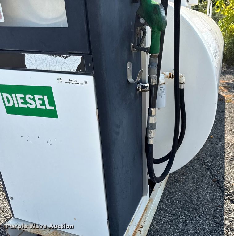 image for item DY8164 Diesel fuel tank