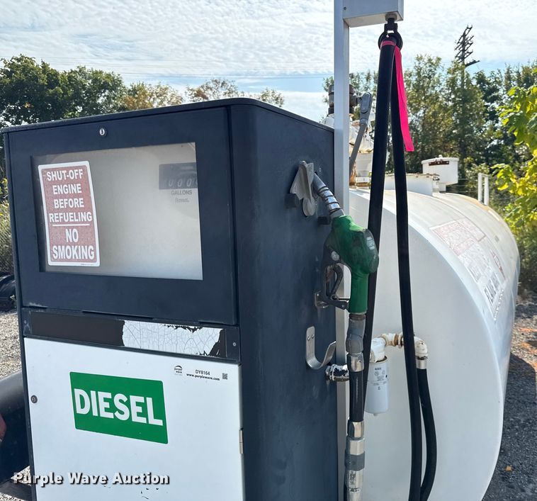 image for item DY8164 Diesel fuel tank