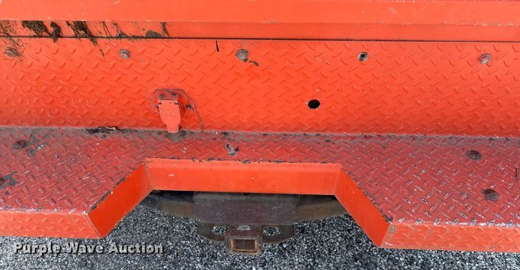 image for item DY8165 2010 Ford F250 Super Duty utility bed pickup truck