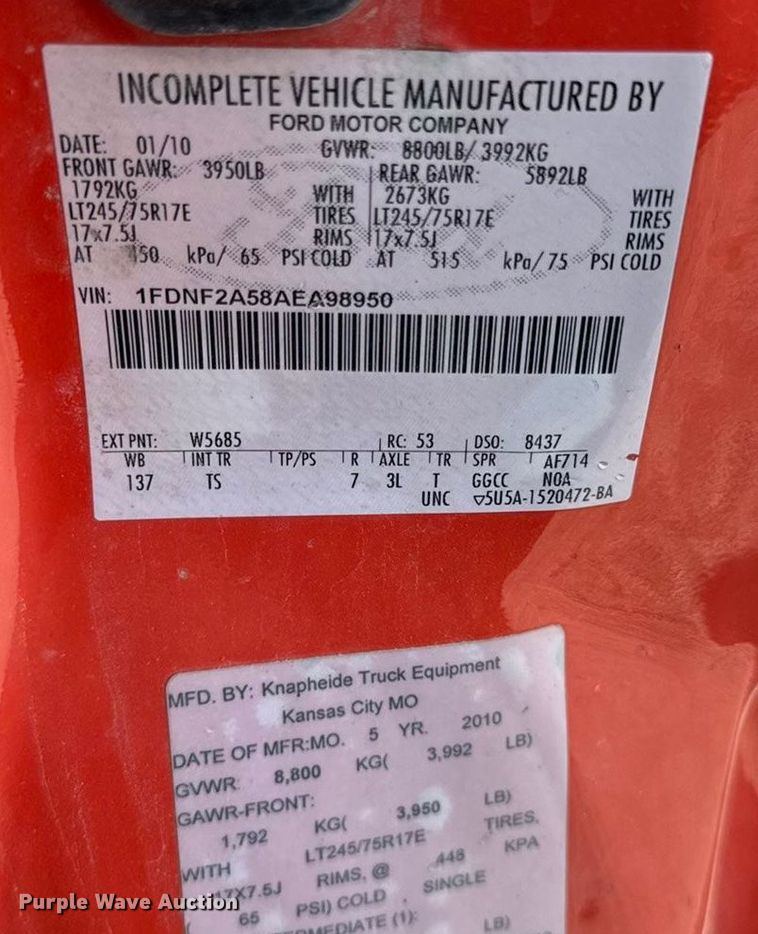 image for item DY8165 2010 Ford F250 Super Duty utility bed pickup truck