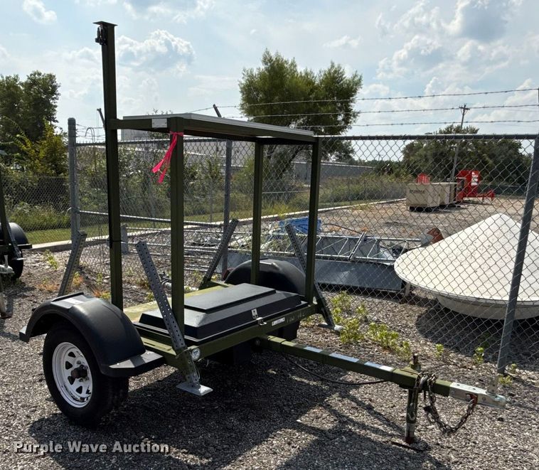 image for item DY8167 2006 Trafcon CB radio repeater trailer